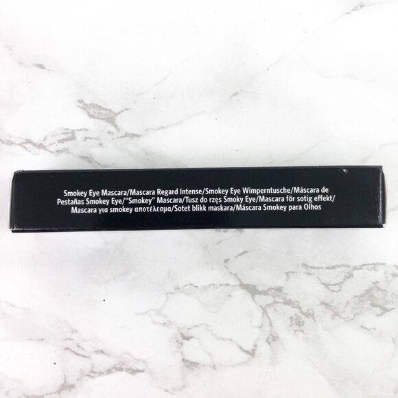 NIB Smokey Eye Volumizing Mascara - Bobbi Brown - Picture 7 of 9